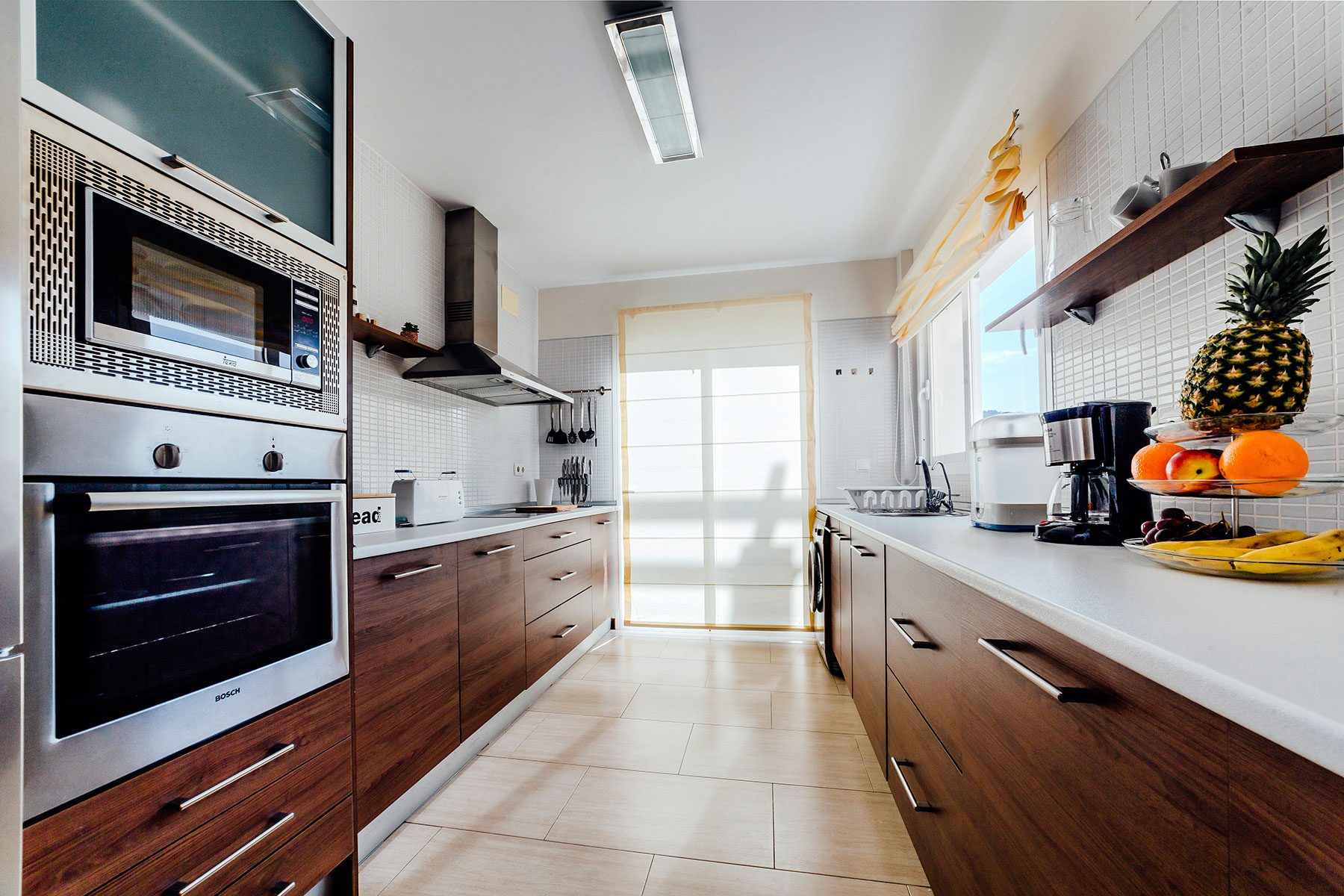 https://cotobro-rental-house.com/wp-content/uploads/Cocina.jpg